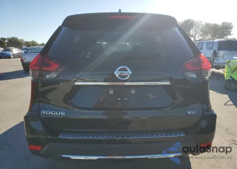 2017 Nissan Rogue S z USA, uszkodzony, nr VIN 5N1AT2MT2HC886243